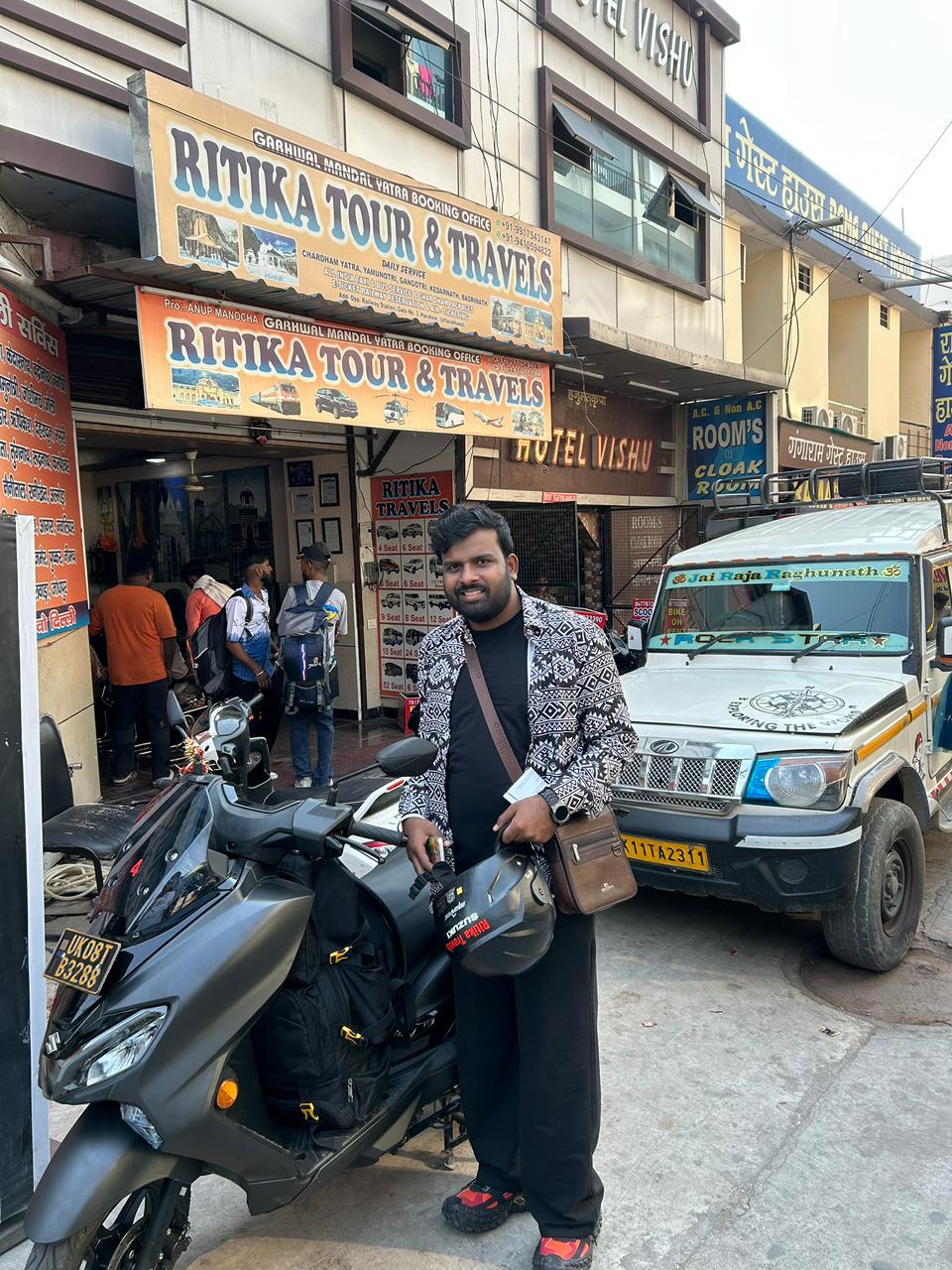 Anshu Mehta — Ritika Travels customer